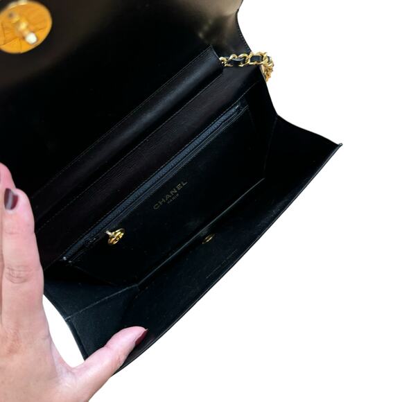 CHANEL Flap Bag Smooth Leather Black 24K Chain Vintage 80s RARE - Picture 5 of 15